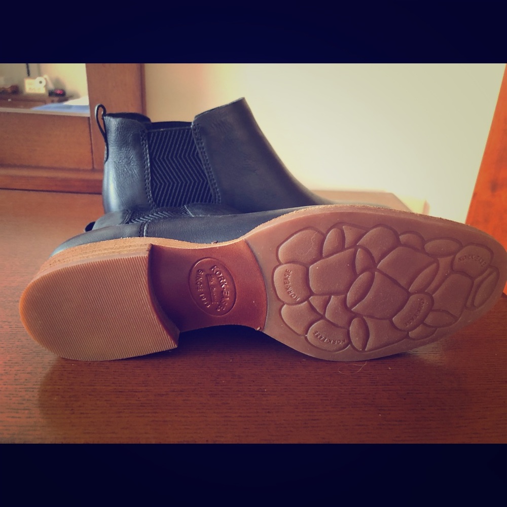 Black LL Bean Boots